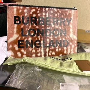 Burberry Large Animal FLT RD Pouch